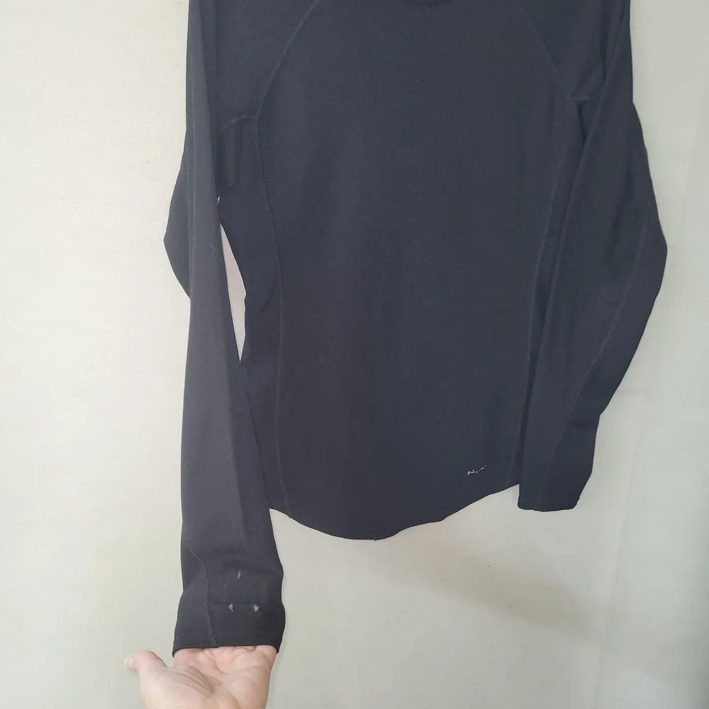 Patagonia Capilene Womens M Black Long Sleeve‎ Base Layer Top Raglan Crew Neck